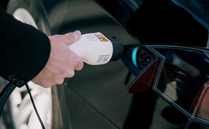 ประเภท 2 ถึงประเภท 2 โหมด 3 สายชาร์จรถไฟฟ้า 1 / 3 ช่วง 3.6KW 7KW 11KW 22KW 4